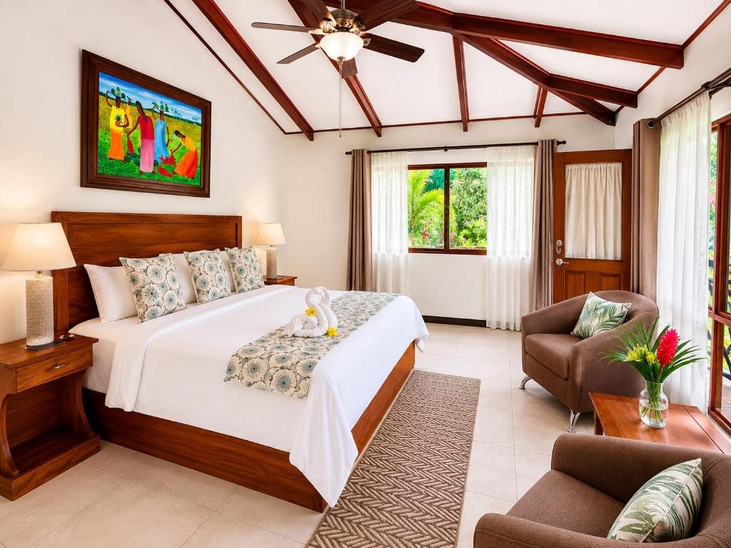 Hotel Playa Espadilla — Premium King Room with Balcony