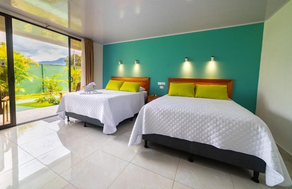 Hotel Secreto La Fortuna — Deluxe Room with 2 Queen Beds
