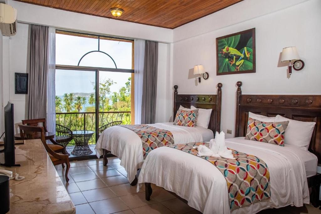 Hotel San Bada Resort & Spa — Deluxe Room, Partial Ocean View (2 beds)