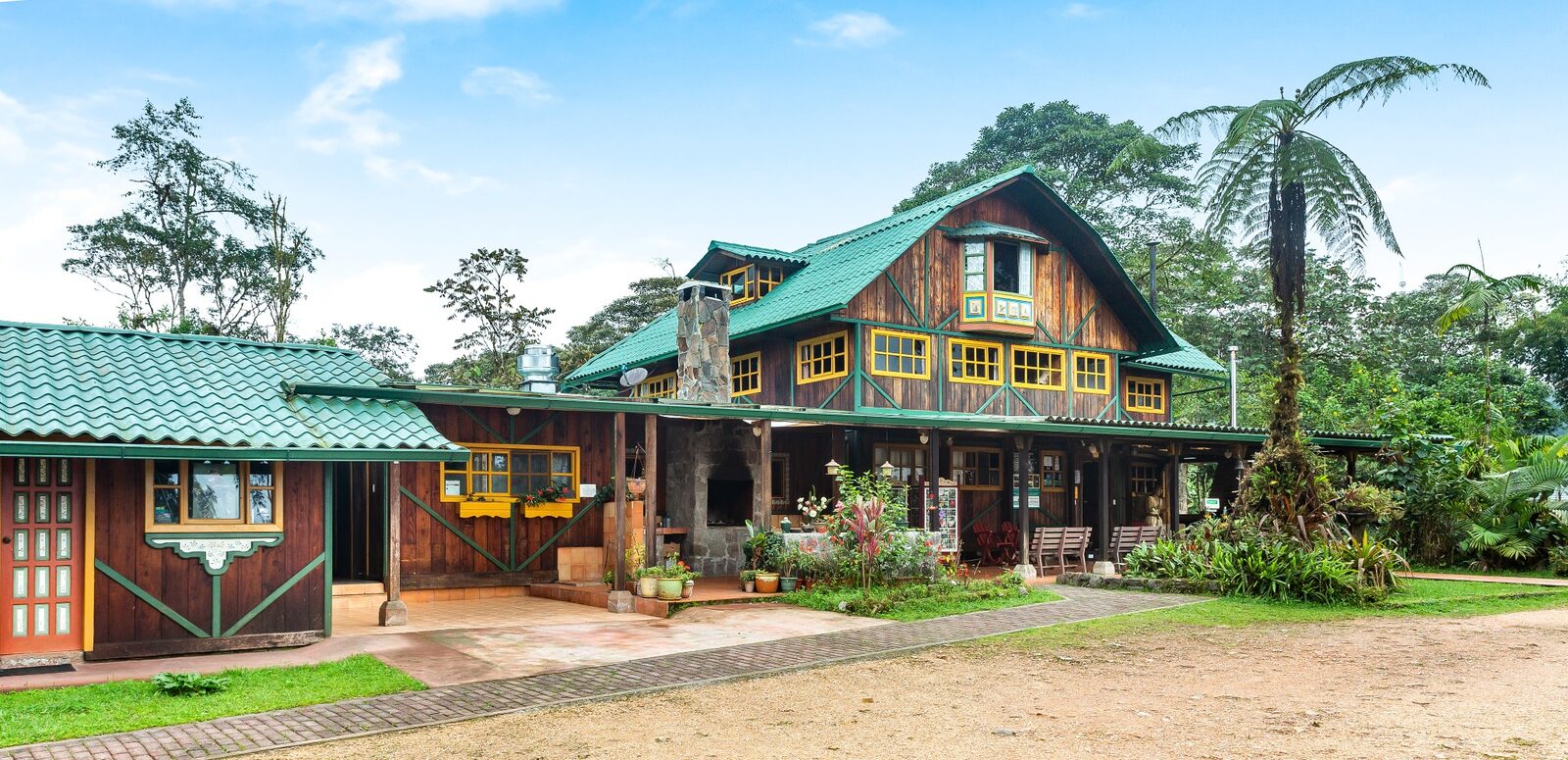 Sachatamia Lodge main building in the Mindo cloud forest
