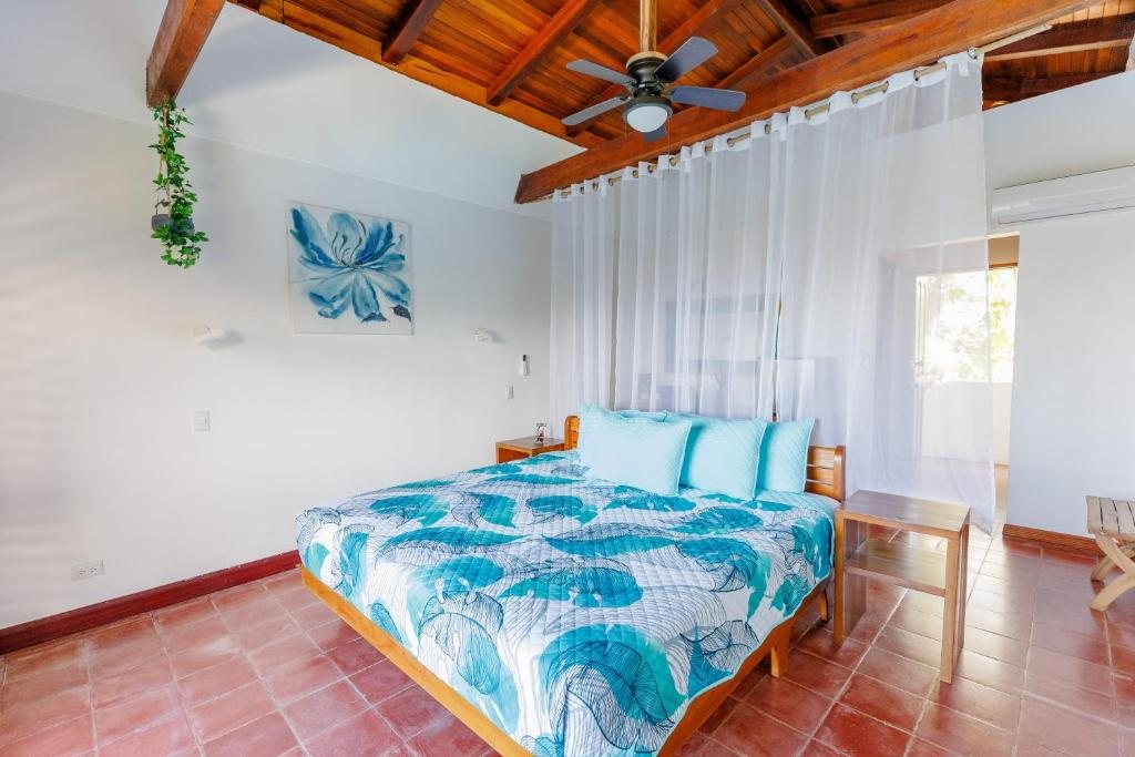 Hotel Planeta Sano — King Room with Ocean View