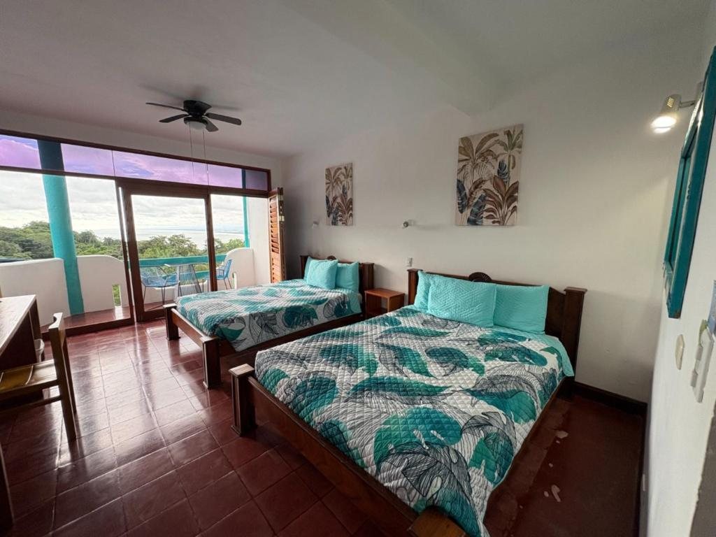 Hotel Planeta Sano — Premium Ocean View Room (2 queen beds)