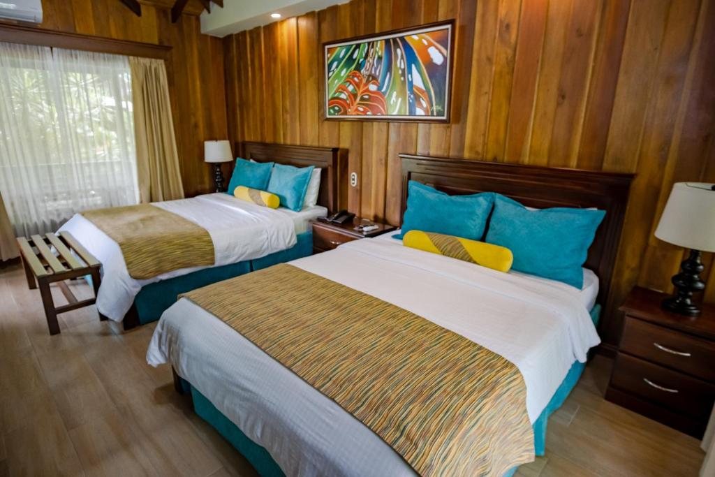Hotel Lomas del Volcan — Bungalow - 2 Queen Beds